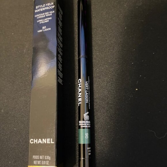 Chanel Stylo Yeux Waterproof- Long-lasting Eyeliner #90 Vert Lagon - Picture 1 of 1
